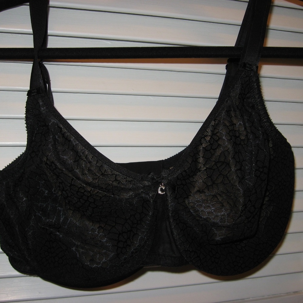 Chantelle Black Magnifique Seamless Unlined 38G
